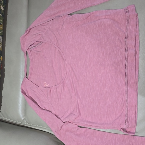 Victoria Secret long-sleeved shirt size small - Picture 4 of 11